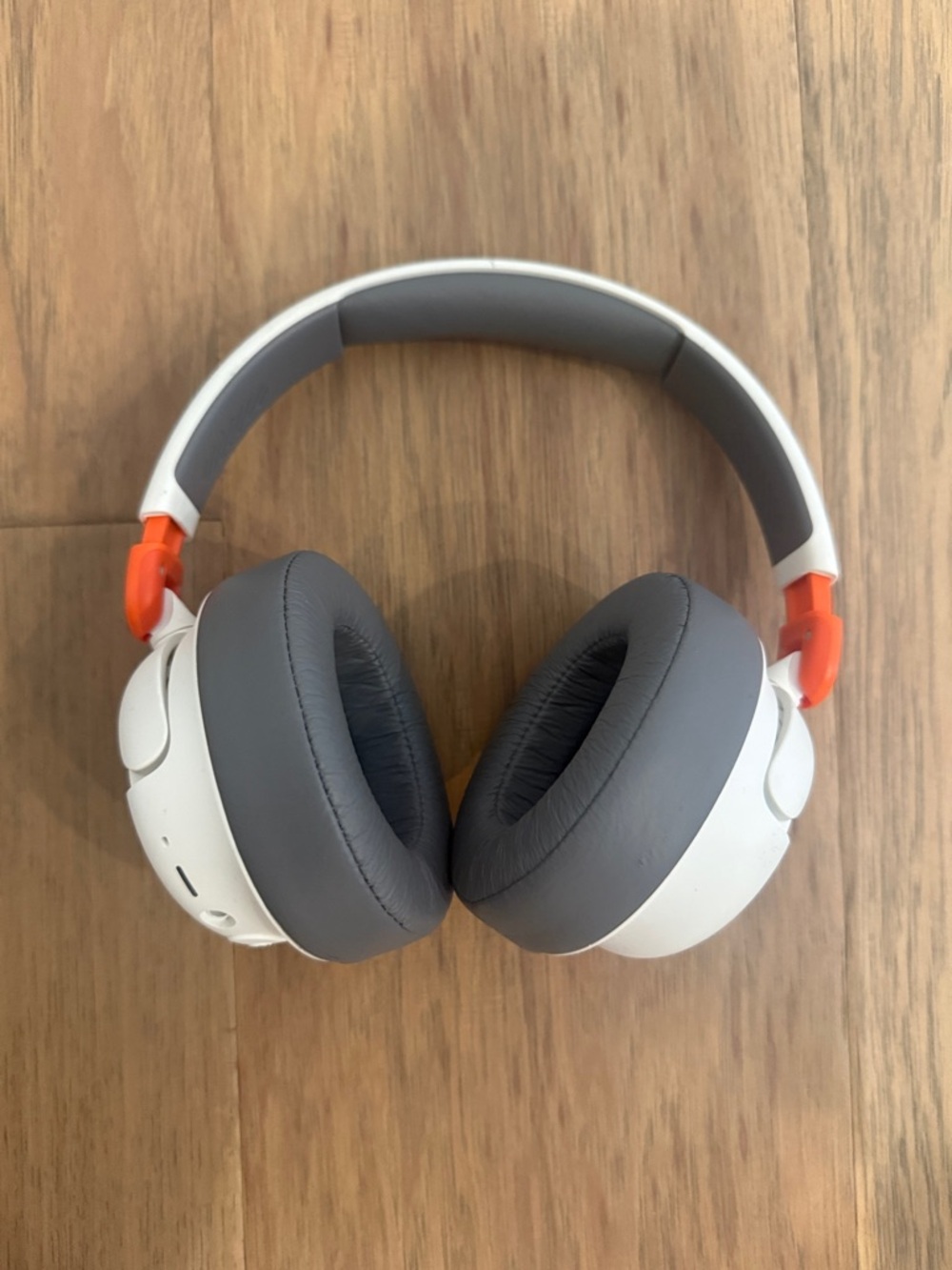 JBL Kids Wireless Over-Ear Noise Cancel Headphones White & Gray